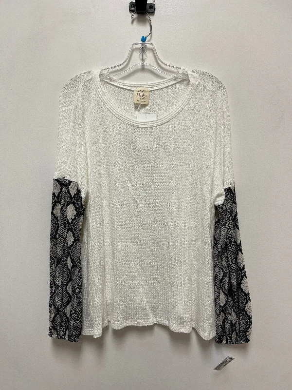 Top Long Sleeve By Fantastic Fawn In Cream, Size: M