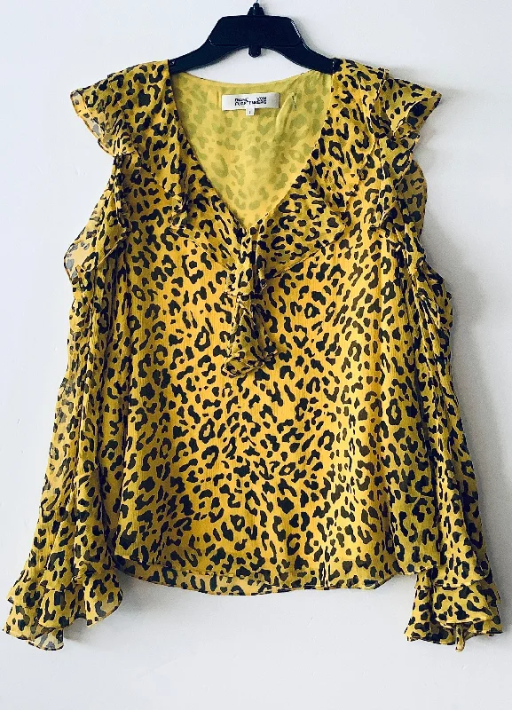 Top Long Sleeve Designer By Diane Von Furstenberg In Animal Print, Size: 6