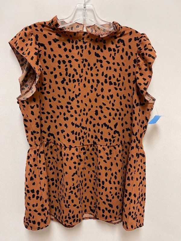 Top Short Sleeve By Clothes Mentor In Animal Print, Size: Xl