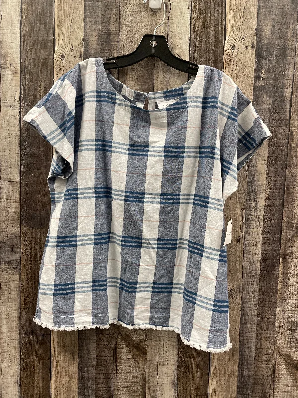 Top Short Sleeve By Liz Claiborne In Plaid Pattern, Size: L