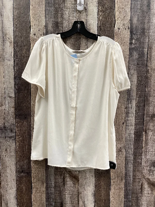 Top Short Sleeve By Loft In Cream, Size: L