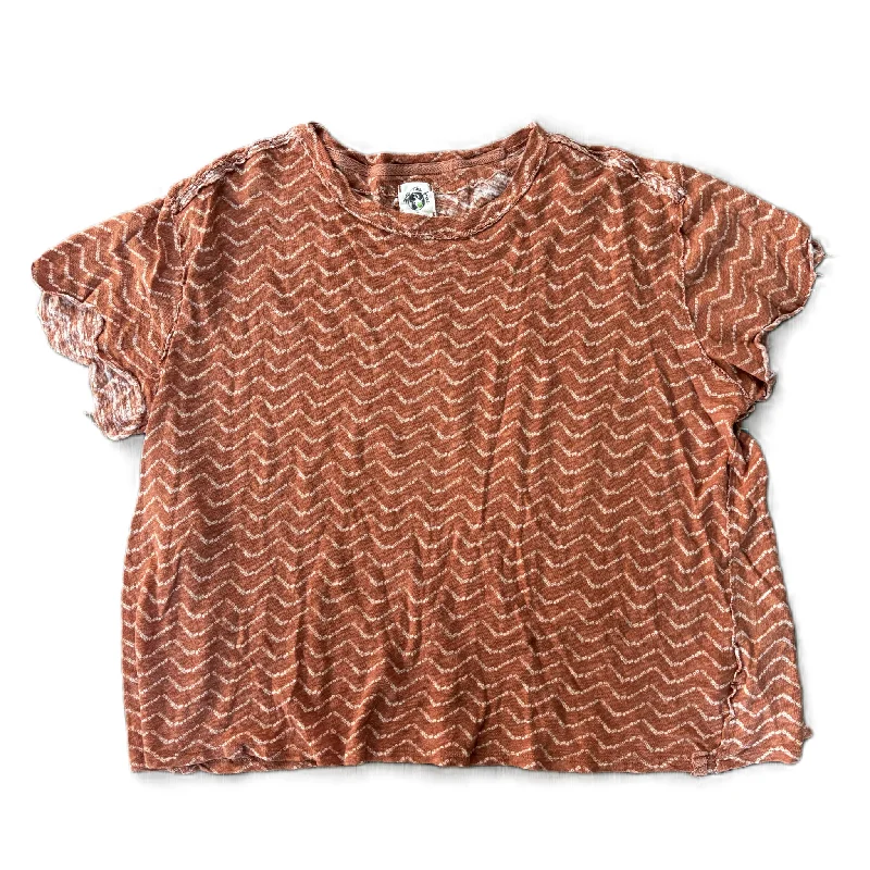 Top Short Sleeve By We The Free In Brown & Cream, Size: M