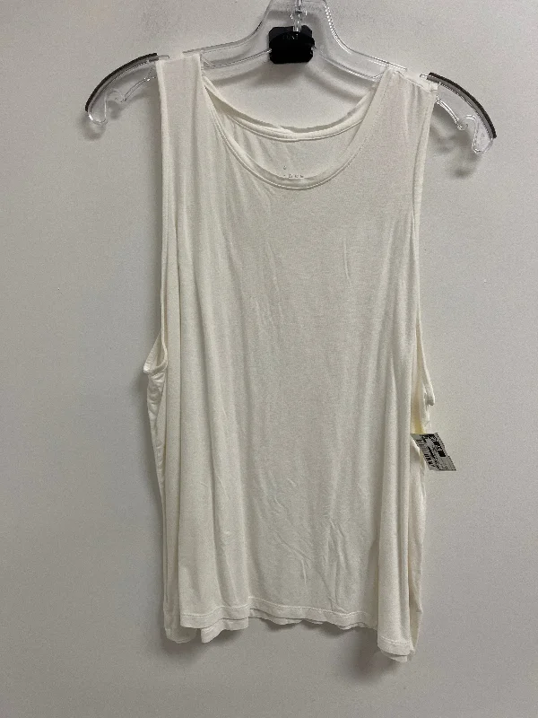 Top Sleeveless By A New Day In White, Size: Xl